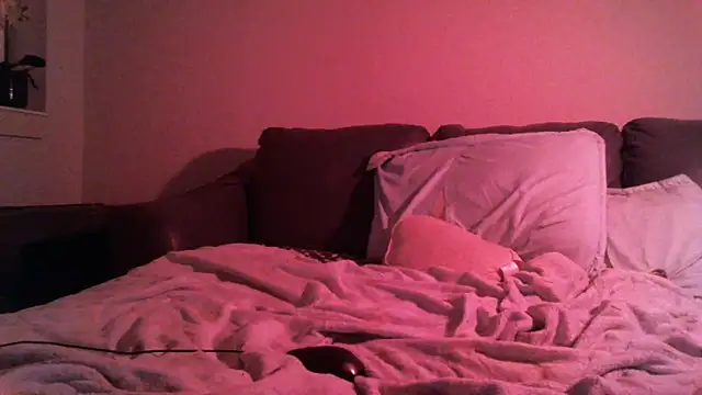 Snapshot of lofibunni chatting on 02/24/25, 04:16 lofibunni online show from 02/24/25, 04:16