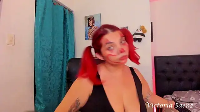 victoriaasaenz  online show from 01/18/25, 03:53