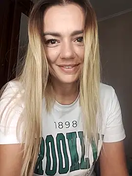 KrissSexi online show from 10/12/25, 07:51