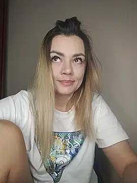 KrissSexi online show from 12/17/25, 09:59