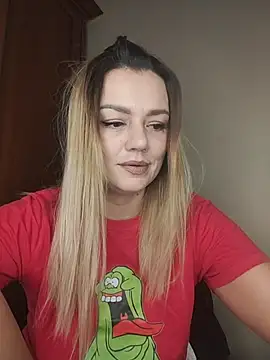 KrissSexi online show from 12/20/25, 01:23