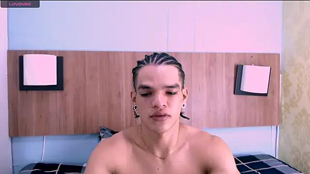 AlbertBernal69 online show from 01/30/25, 02:06