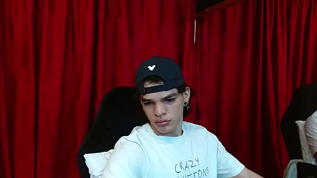 AlbertBernal69 online show from 03/05/25, 02:25