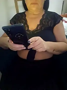 Snapshot of Fleursdes___iles-----29-- chatting on 11/12/25, 07:53 Fleursdes iles-----29-- online show from 11/12/25, 07:53