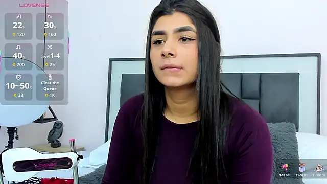 Snapshot of ZiaCalifa chatting on 10/15/25, 11:54 ZiaCalifa online show from 10/15/25, 11:54