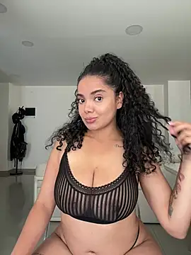 Mariecurl online show from 03/07/26, 06:05