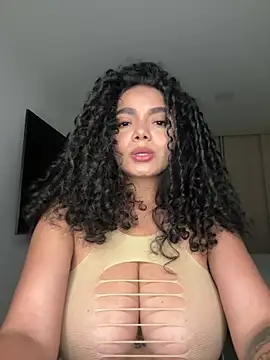 Mariecurl online show from 05/01/26, 11:31