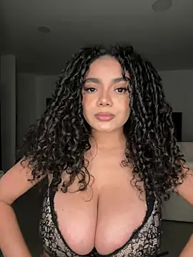 Mariecurl online show from 06/18/26, 11:53