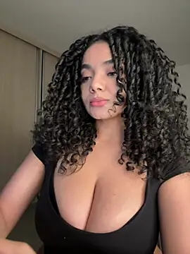 Mariecurl online show from 08/02/26, 12:42