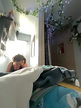 Snapshot of SummerBlueMoon chatting on 02/01/26, 11:25 SummerBlueMoon online show from 02/01/26, 11:25