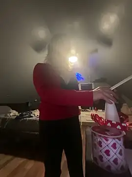 Snapshot of SummerBlueMoon chatting on 02/09/26, 04:16 SummerBlueMoon online show from 02/09/26, 04:16