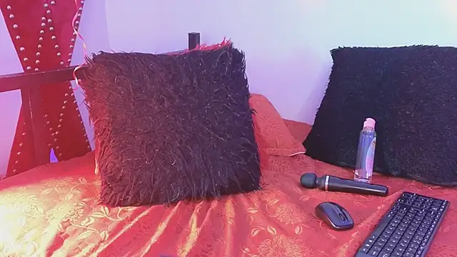 MishaKinki online show from 02/11/25, 10:39