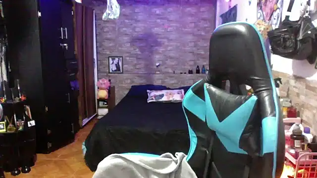 AngelaQueen  online show from 04/26/26, 04:37