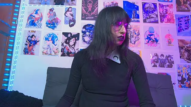 snowblack  online show from 02/08/25, 03:00