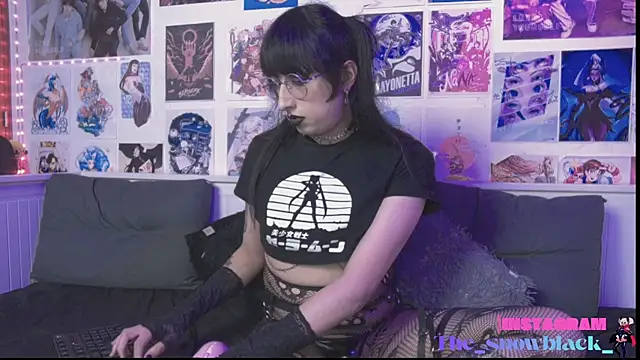 Snapshot of snowblack_ chatting on 02/27/26, 03:23 snowblack online show from 02/27/26, 03:23