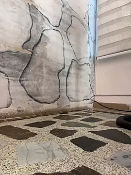 LunaBaker-1 online show from 11/27/25, 08:11