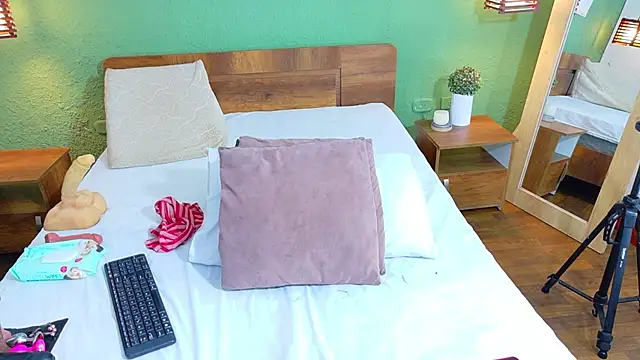 dannaahbrown online show from 02/27/25, 08:09