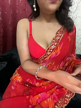 Snapshot of LuscousPussy chatting on 03/02/25, 04:21 LuscousPussy online show from 03/02/25, 04:21