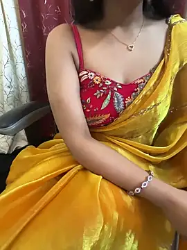 Snapshot of LuscousPussy chatting on 03/19/25, 12:01 LuscousPussy online show from 03/19/25, 12:01