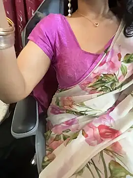 Snapshot of LuscousPussy chatting on 03/21/25, 12:39 LuscousPussy online show from 03/21/25, 12:39