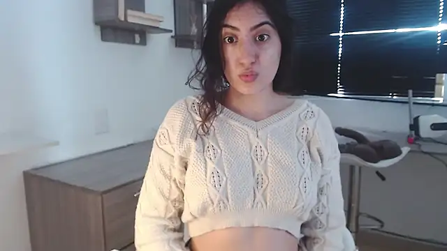 MIYESSI online show from 09/19/25, 03:02