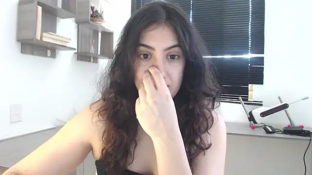 MIYESSI online show from 10/02/25, 04:58