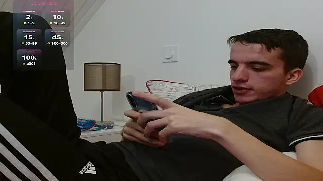 Tombgy07 online show from 12/03/25, 08:29