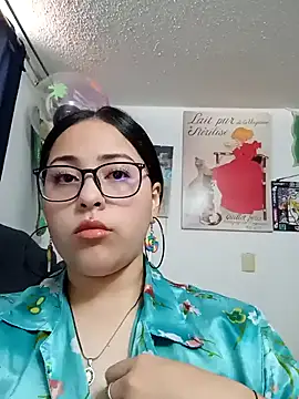 Snapshot of persefone_core chatting on 12/12/24, 01:28 persefone core online show from 12/12/24, 01:28