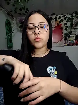 Snapshot of persefone_core chatting on 03/08/25, 02:23 persefone core online show from 03/08/25, 02:23