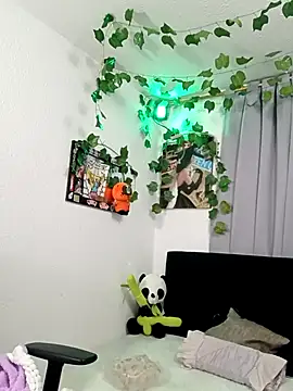 Snapshot of persefone_core chatting on 09/20/25, 11:50 persefone core online show from 09/20/25, 11:50