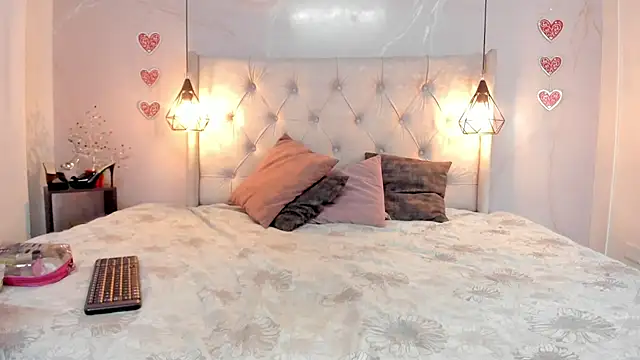 SakuraLee  online show from 05/13/26, 01:52