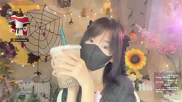 Snapshot of Your-Sunshine chatting on 10/29/25, 04:20 Your-Sunshine online show from 10/29/25, 04:20