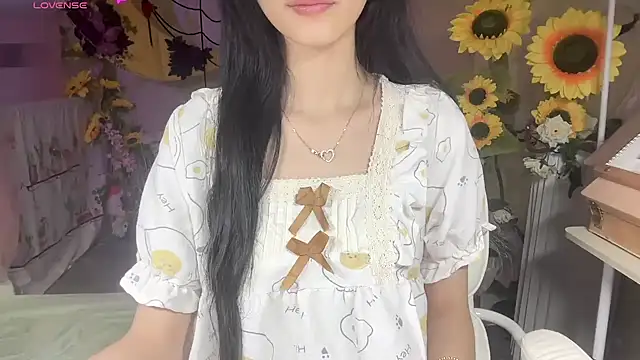 Snapshot of Your-Sunshine chatting on 11/03/25, 04:08 Your-Sunshine online show from 11/03/25, 04:08