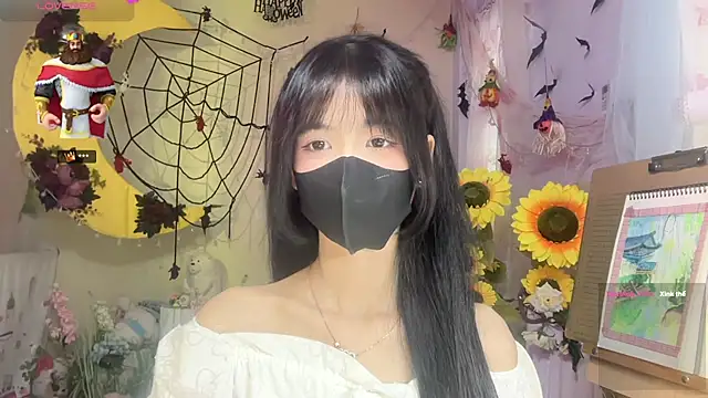 Snapshot of Your-Sunshine chatting on 11/06/25, 04:57 Your-Sunshine online show from 11/06/25, 04:57