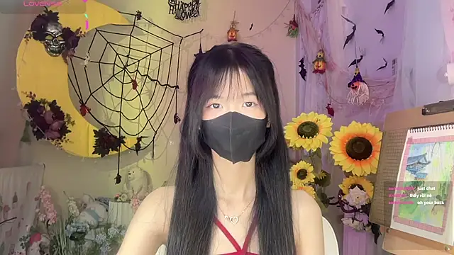 Snapshot of Your-Sunshine chatting on 11/06/25, 05:03 Your-Sunshine online show from 11/06/25, 05:03