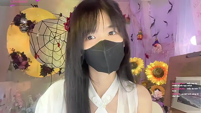 Snapshot of Your-Sunshine chatting on 11/07/25, 05:13 Your-Sunshine online show from 11/07/25, 05:13