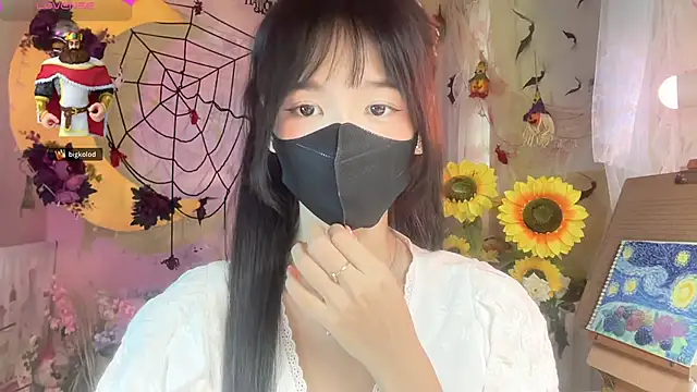 Snapshot of Your-Sunshine chatting on 11/11/25, 05:51 Your-Sunshine online show from 11/11/25, 05:51