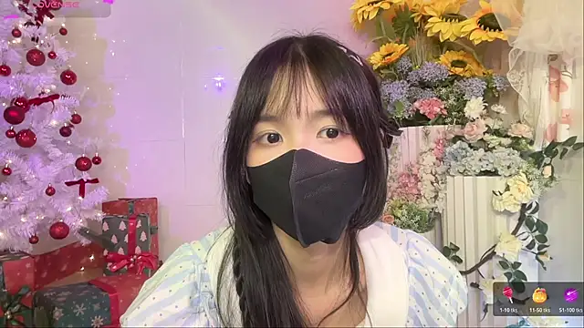 Snapshot of Your-Sunshine chatting on 11/14/25, 06:50 Your-Sunshine online show from 11/14/25, 06:50