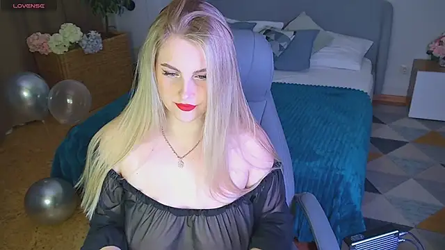 Snapshot of anita_blairr chatting on 12/10/24, 01:00 anita blairr online show from 12/10/24, 01:00