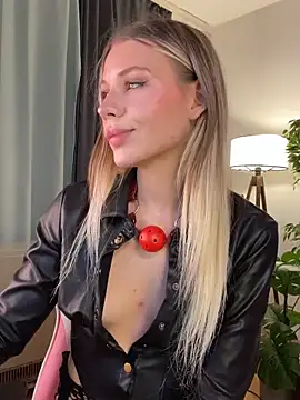 Snapshot of KittyKatyDream chatting on 01/06/26, 05:38 KittyKatyDream online show from 01/06/26, 05:38