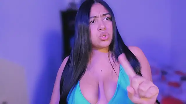 Soysofiarodrigu online show from 02/25/25, 08:19