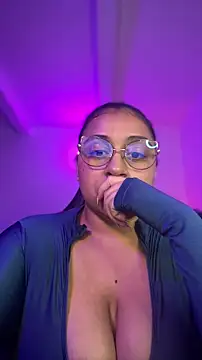 Soysofiarodrigu online show from 11/26/25, 02:56