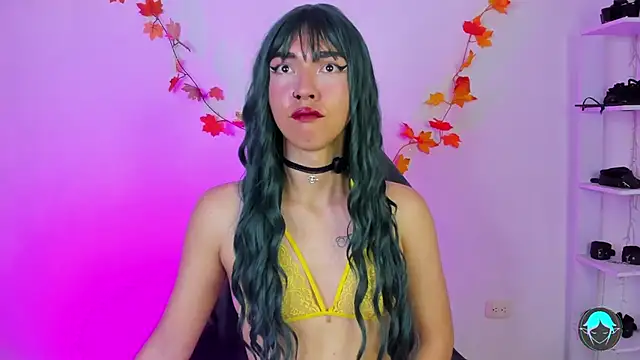 Snapshot of sofi_elfqueen chatting on 03/02/26, 01:08 sofi elfqueen online show from 03/02/26, 01:08