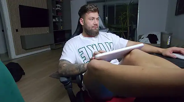 UbbeViking online show from 03/05/25, 06:56