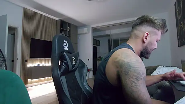 UbbeViking online show from 09/28/25, 05:07