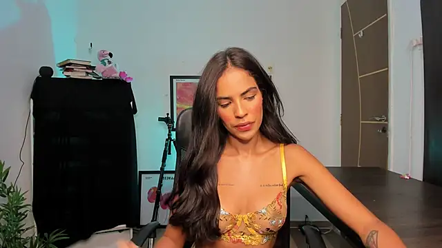 camille-rose online show from 06/24/26, 07:57