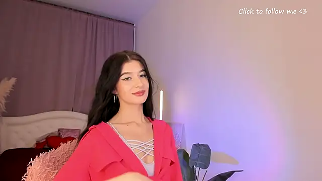 Snapshot of LauraCoy chatting on 10/13/25, 08:53 LauraCoy online show from 10/13/25, 08:53