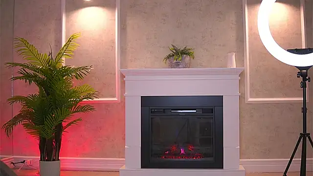 Snapshot of Abbela_White chatting on 12/20/25, 07:15 Abbela White online show from 12/20/25, 07:15