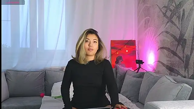 Snapshot of lily__foster chatting on 01/11/25, 06:45 lily foster online show from 01/11/25, 06:45