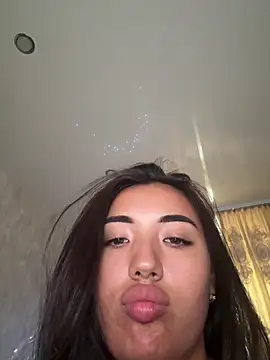 lily  foster online show from 05/06/26, 11:48